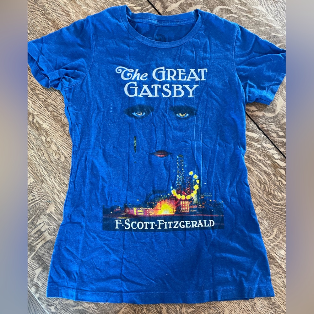 Great Gatsby Classic Tee Size M